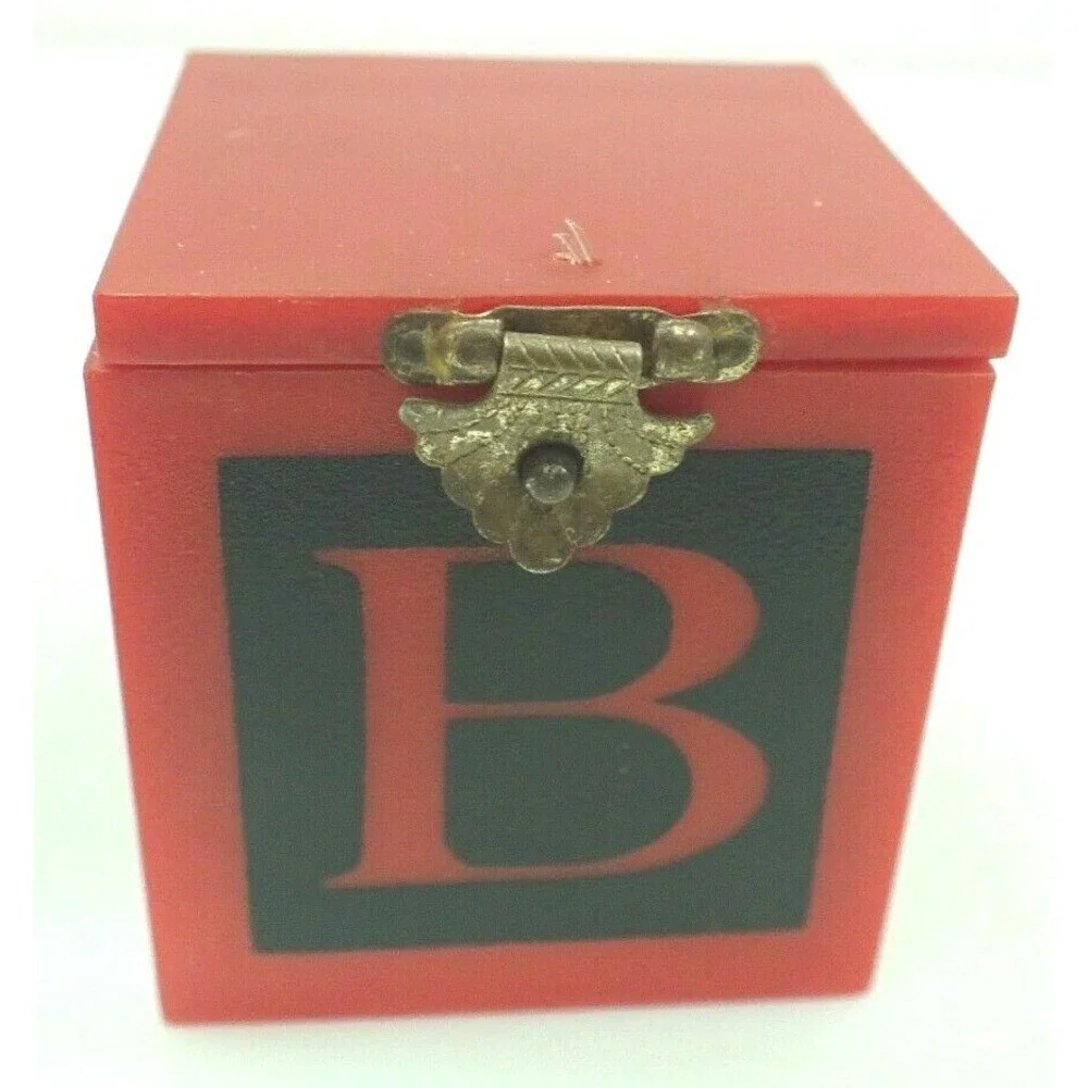 Studio 56 Bear in a Box Pop Up Ornament